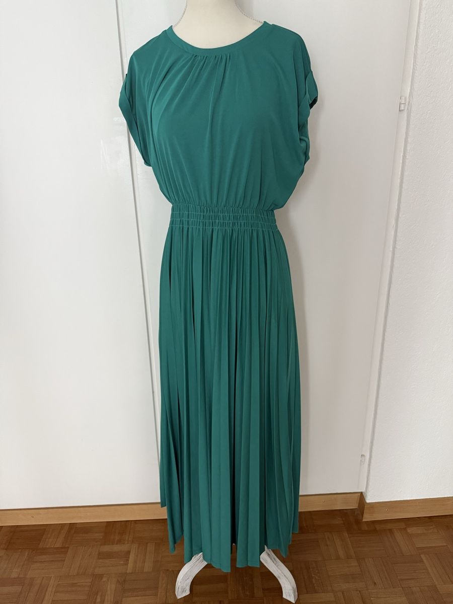 Vestiti: Hallhuber kleid – Usato da visp venduto da Kmemo1 2