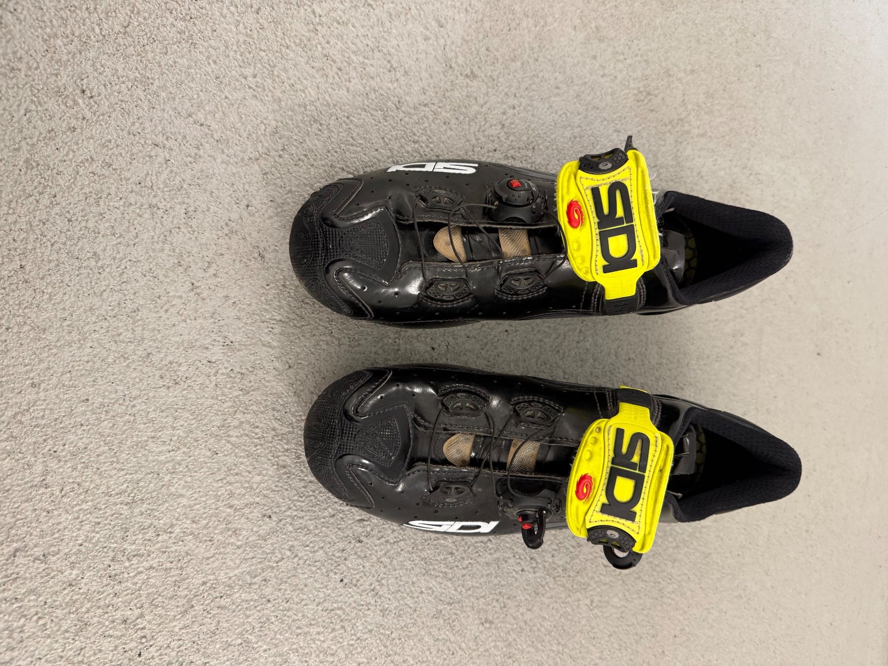 Scarpe da uomo: Rennrad Schuh Sidi Grösse 44 1/2 – Usato da Rotkreuz venduto da 74max
