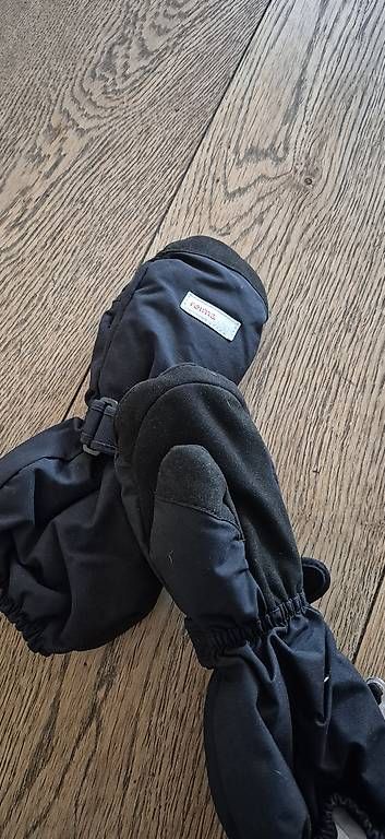 Reima Kinderhandschuhe: Neuwertige Reima Handschuhe Grösse 4 – Gebraucht aus Buchs SG von nst13 1