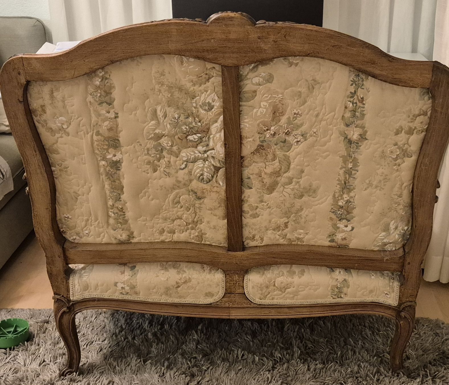 Divani: Wunderschönes Antikes Sofa aus den Schloss – Usato da Zürich venduto da Olga1308 3