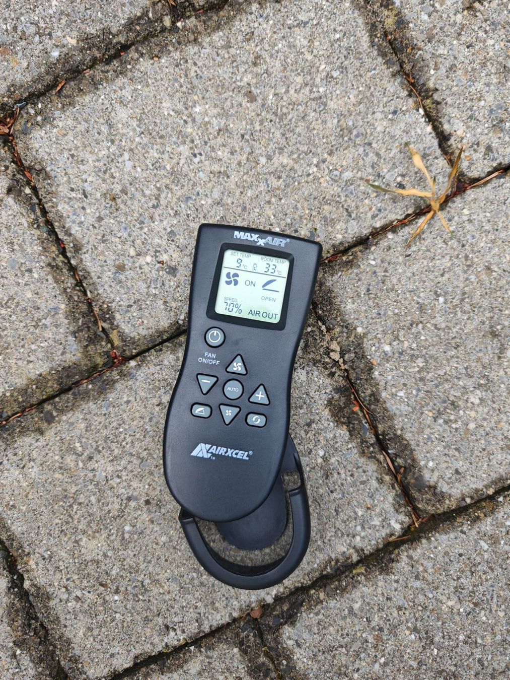 Sonstiges Campingzubehör: Maxfan - Dachventilator für  Wohnmobil oder Wohnwagen – Gebraucht aus Fulenbach von Chwinpat 3