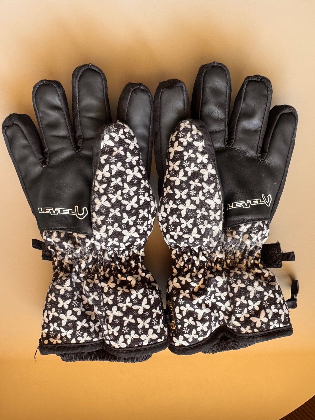 Guanti: Skihandschuhe Kinder mit Schmetterlingsmuster – Usato da Baar venduto da Arina2 1