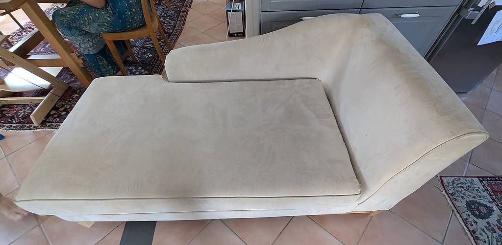 Poltrone: Méridienne de couleur crème à donner – Usato da Renens VD venduto da arochat 2