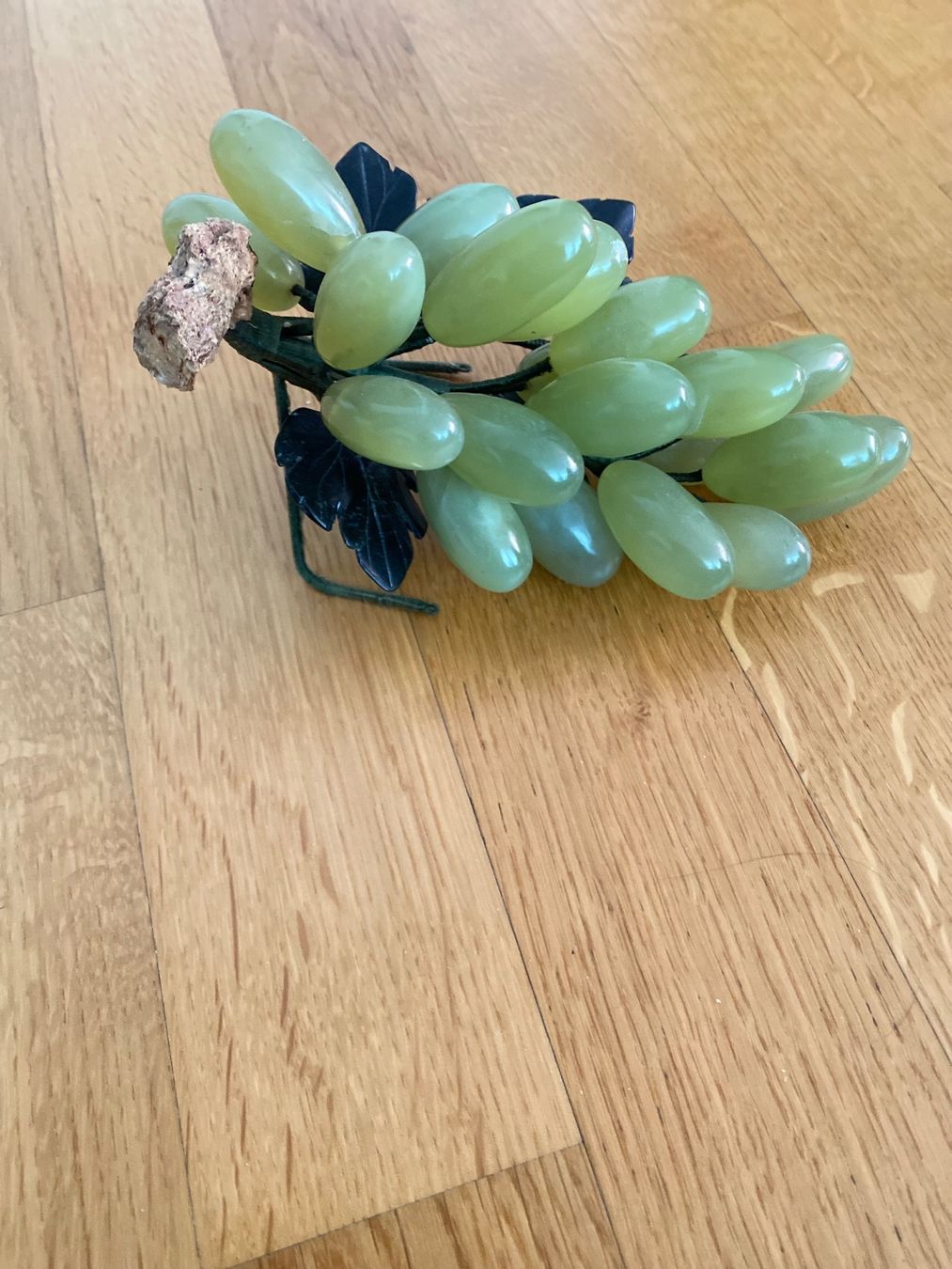 Toutes les décorations: Dekorative Trauben aus Jade, mit Blättern – D'occasion à St. Gallen par sus_lwc2 2