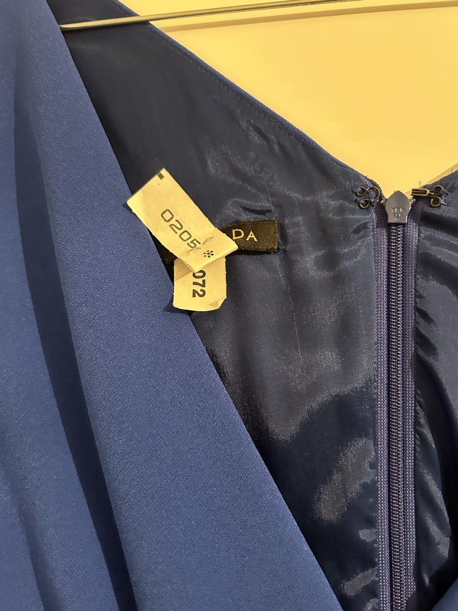 Escada Kleider: Kleid Escada Gr 40 - wie neu – Gebraucht aus Rothenthurm von LaThie 1