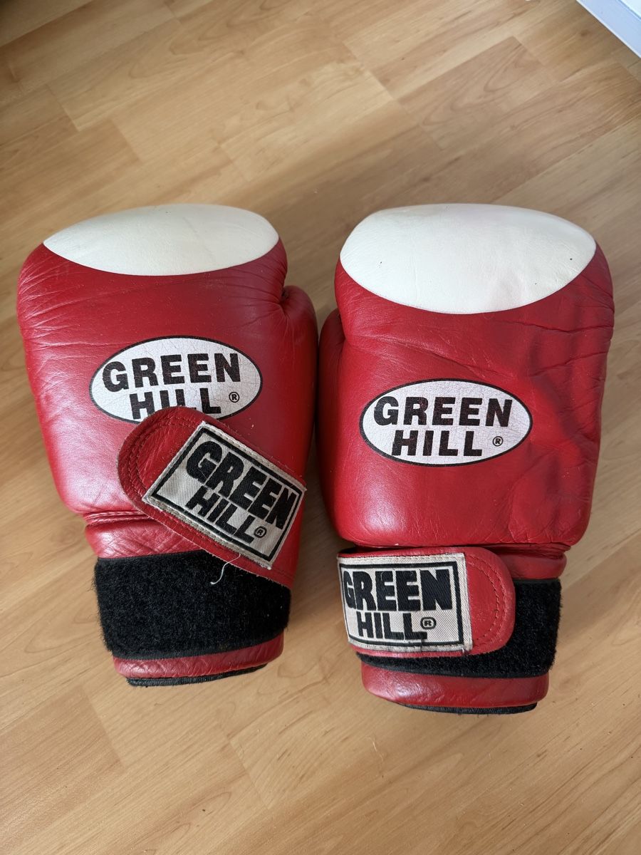 Handschuhe & Handstulpen: Green HILL Boxhandschuhe OZ 14 – Gebraucht aus Zürich von tekinag