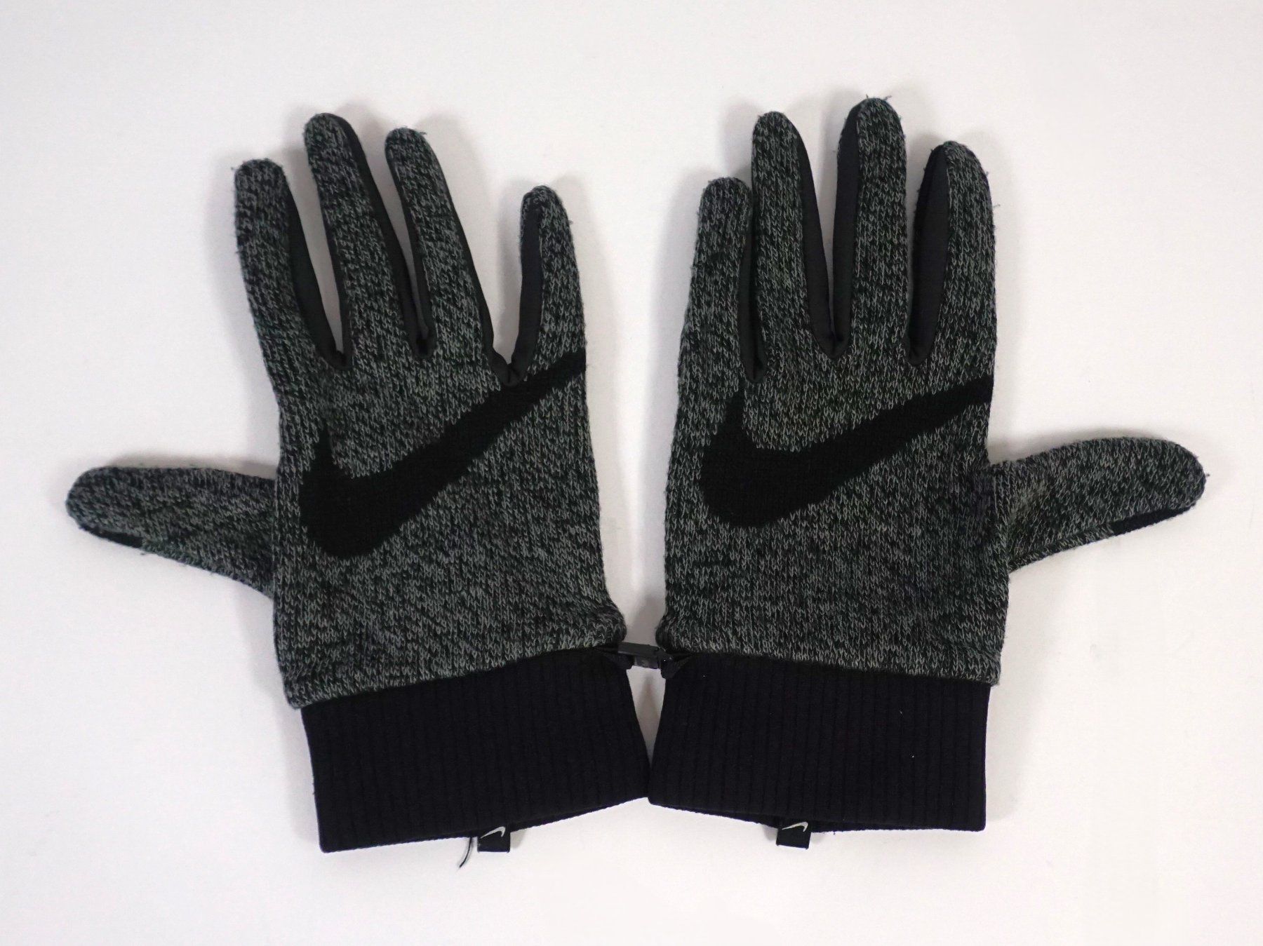 Nike Altri accessori da uomo: 2 Paar Handschuhe – Usato da Pratteln venduto da Restwert_Pratteln 1