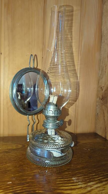 Lampade: Lampada a petrolio in vetro – Usato da Mergoscia venduto da onl_tq52 1