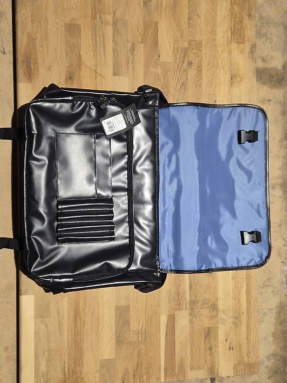 Valigie & Borse: Laptop Tasche Scania Neu – Nuovo e nell'imballaggio originale da Seuzach venduto da rjuc 1