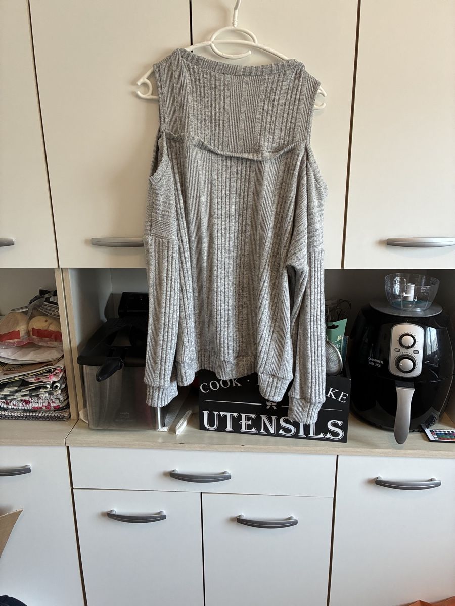 Maglioni & Felpe: Pullover – Usato da Ostermundigen venduto da Didi-Mader