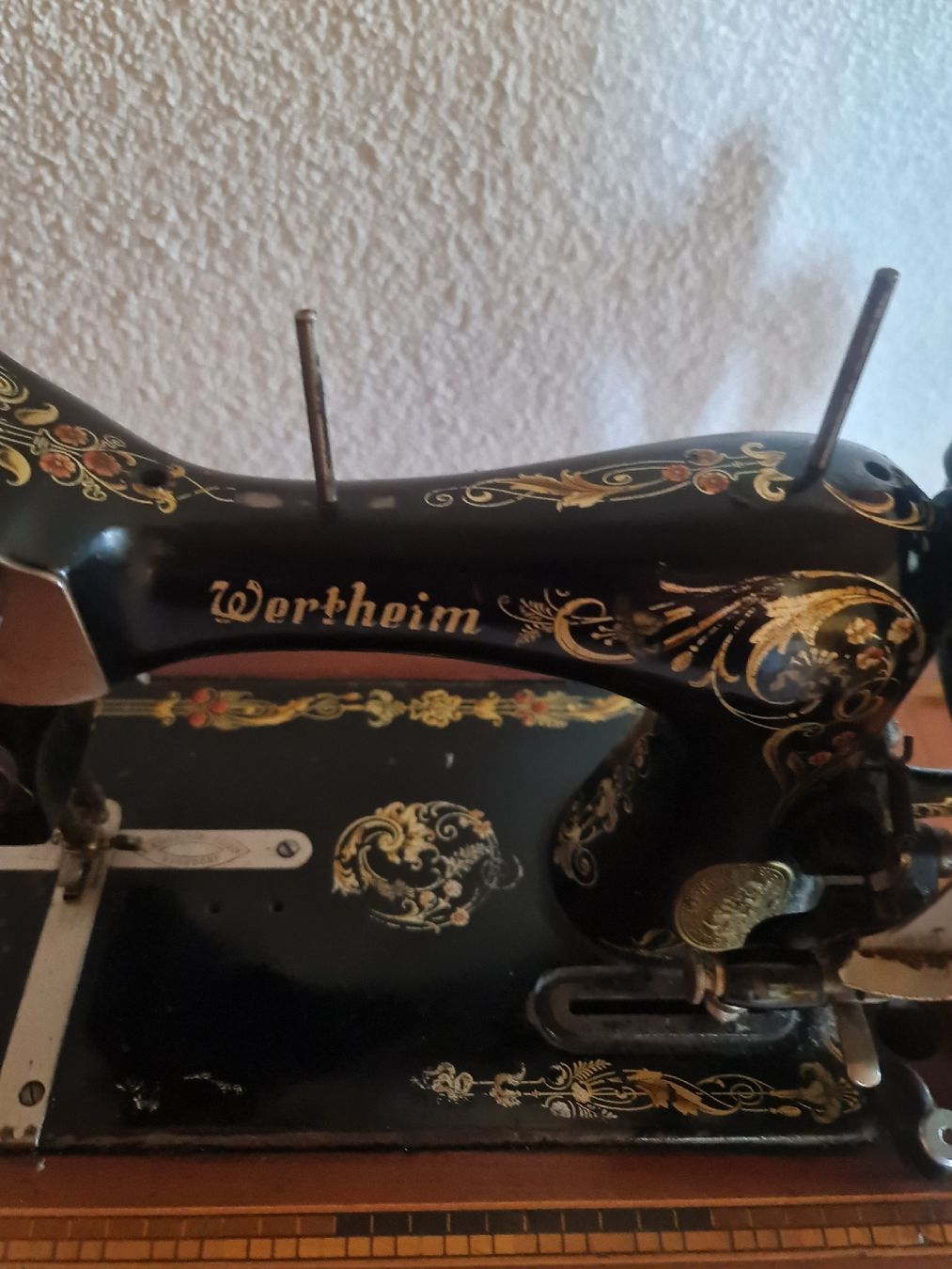 Macchine da cucire: Antik Nähemaschine Wertheim – Usato da triengen venduto da fad_g29d 1