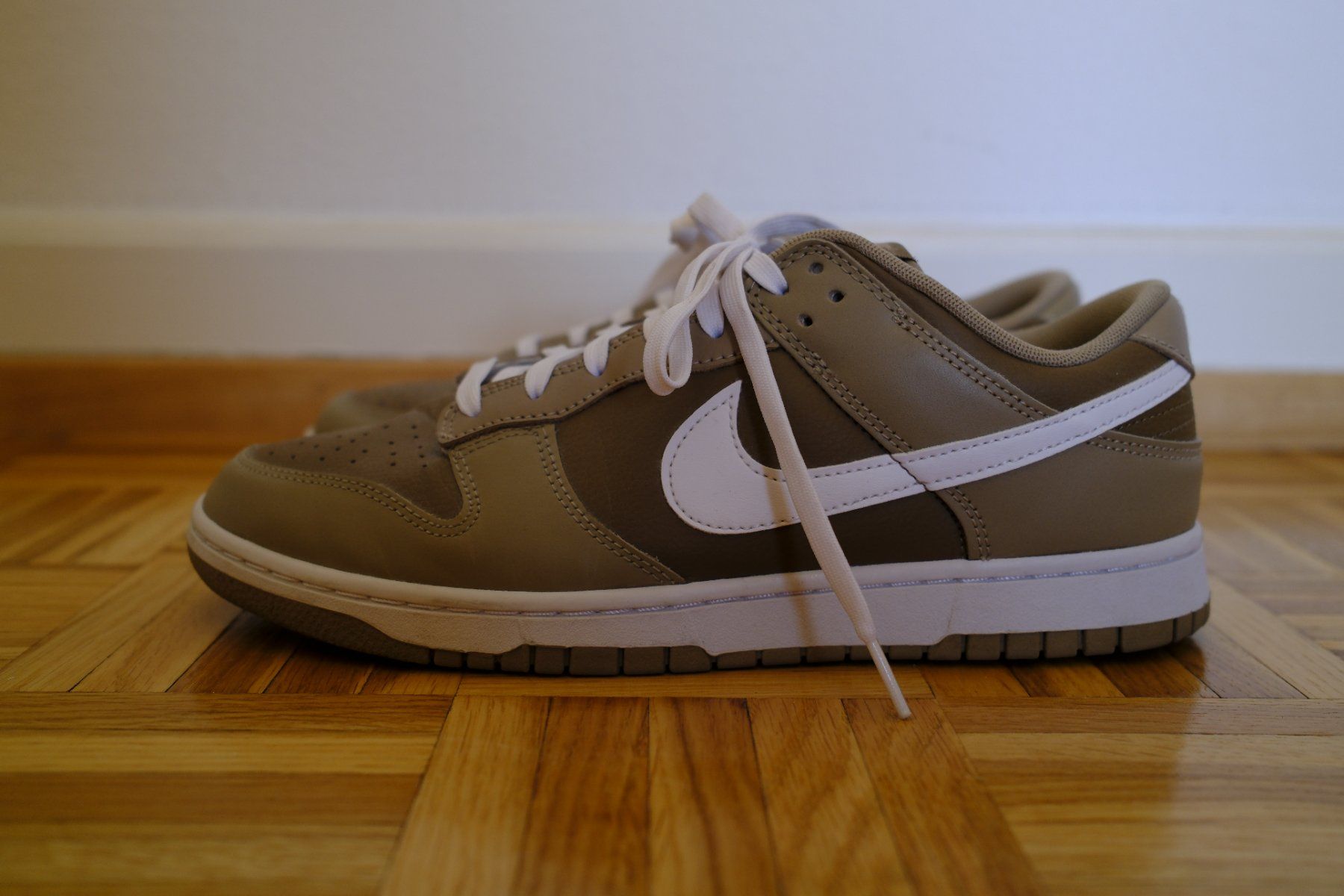 Nike Scarpe da uomo: Nike Dunk Low - Brown (EU 44) – Usato da Lausanne venduto da Bilxow 1