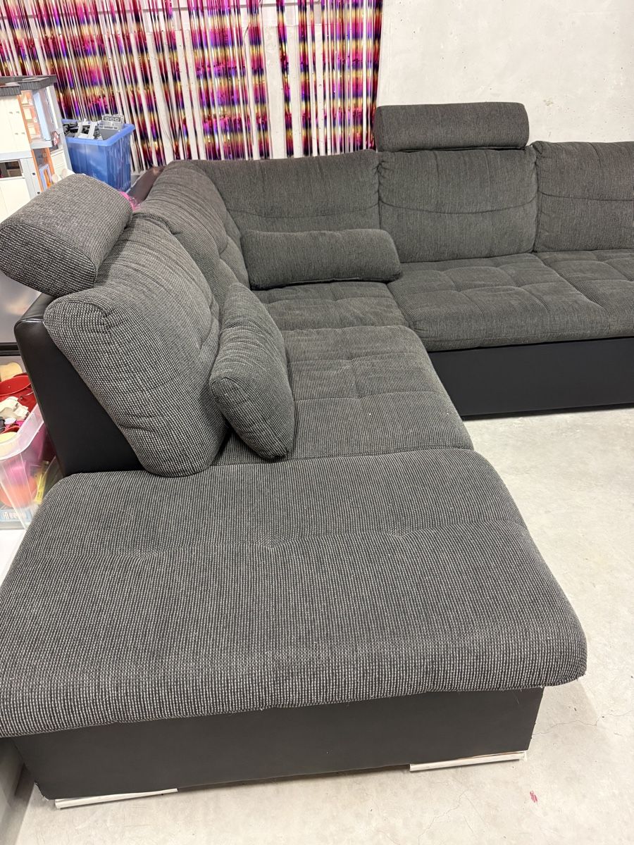 Sofas: Grosses Sofa mit Auszug – Gebraucht aus Zihlschlacht von Fruechteschmitte 1