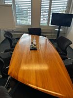 Grosser hochwertiger Konferenztisch / Besprechungstisch aus
