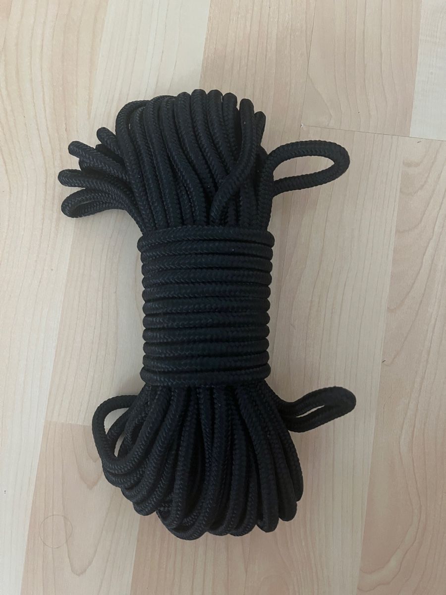 Kletterausrüstungen: Seil & Karabiner – Neu und originalverpackt aus Nussbaumen AG von c.4 1
