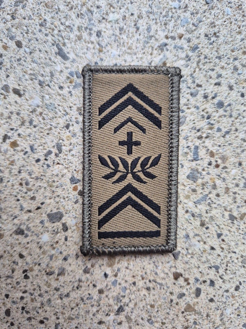 Schweizer Armee Placchette & Badge: *** Gradabzeichen Taz Hauptadjutant mit klett *** – Nuovo e nell'imballaggio originale da Riedholz venduto da fr_sIruP
