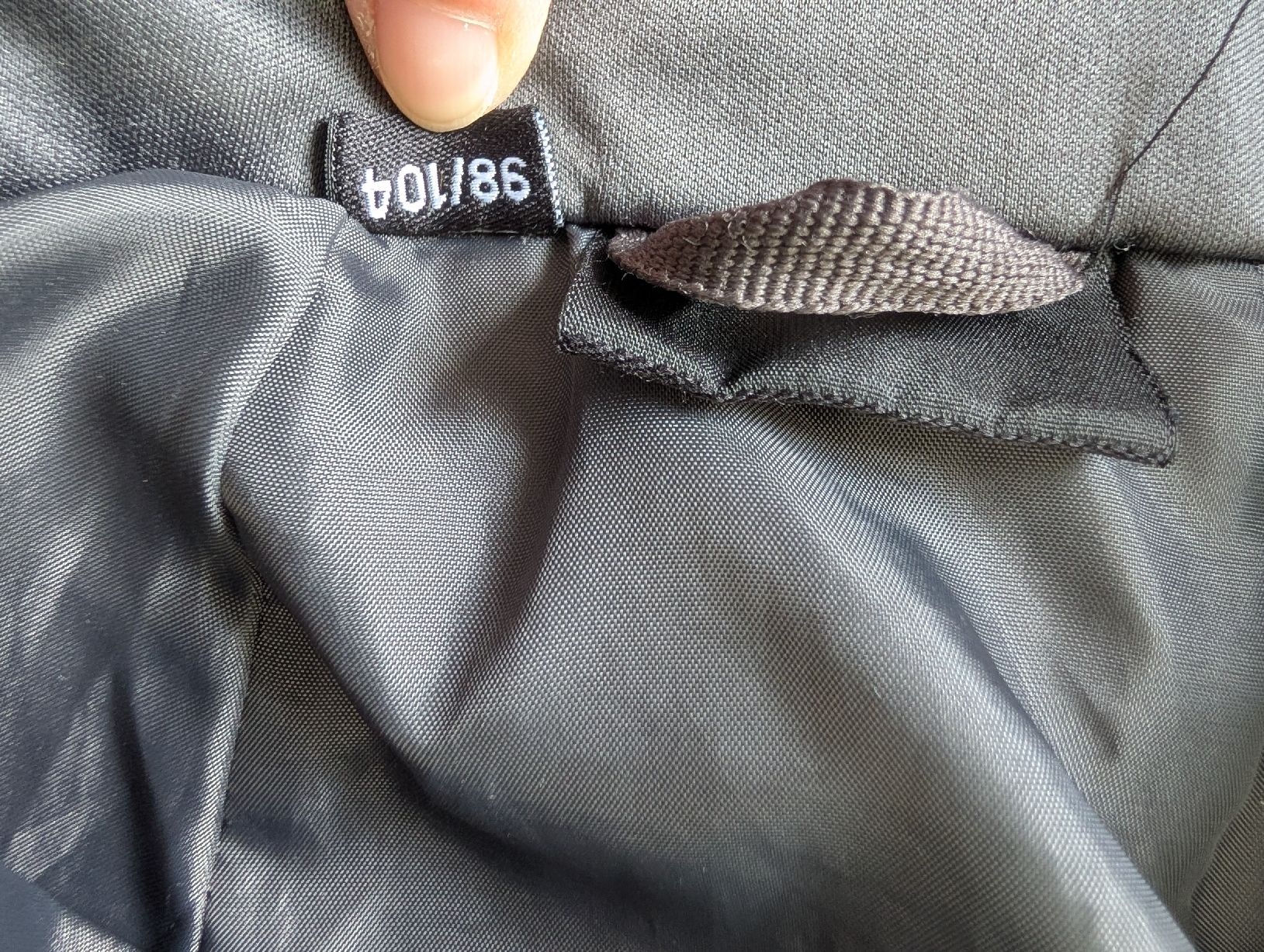 Giacche & Cappotti: Übergangsjacke mit Kapuze, Grösse 98/104 – Usato da Wald ZH venduto da andy_ch01 4
