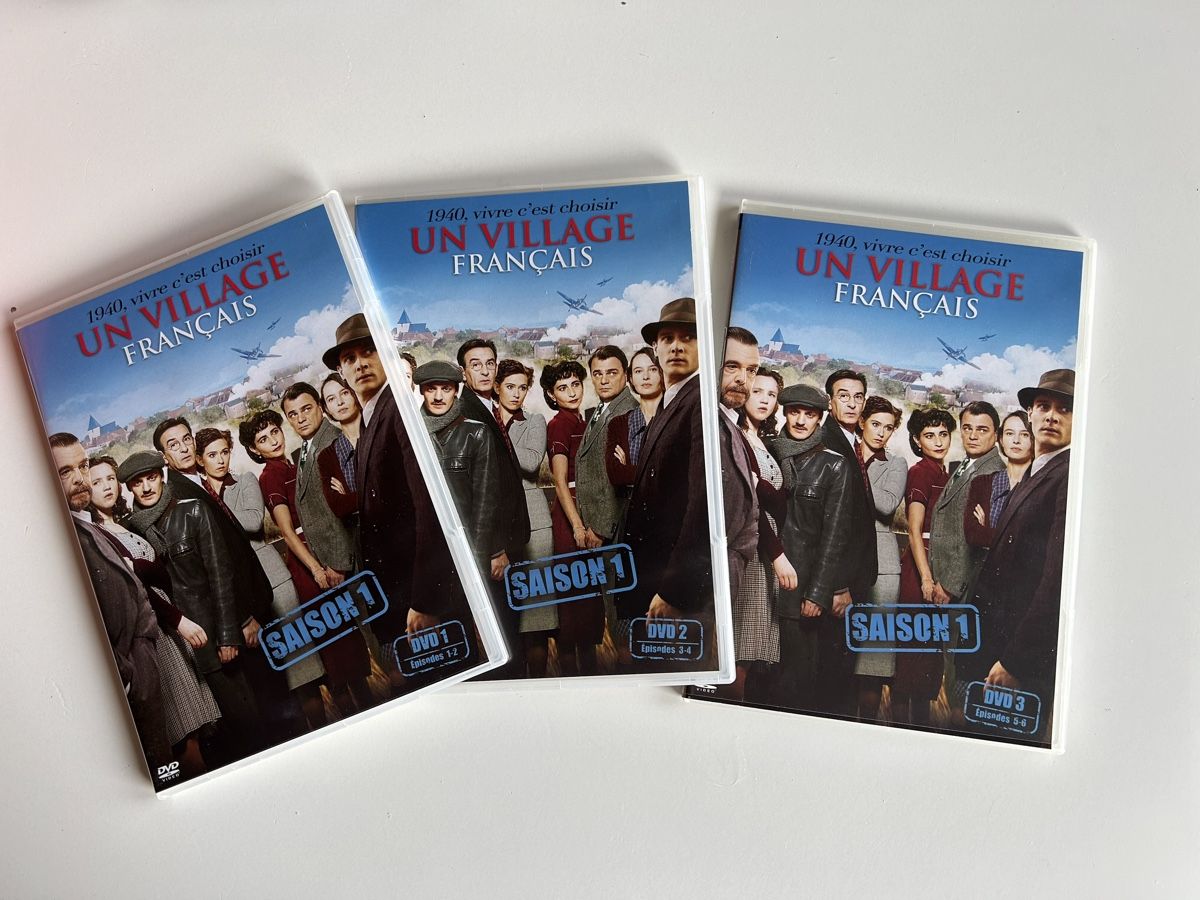 Tutti i DVDs: UN VILLAGE FRANÇAIS SAISON 1 – Usato da St-Cierges venduto da Crisi53 2