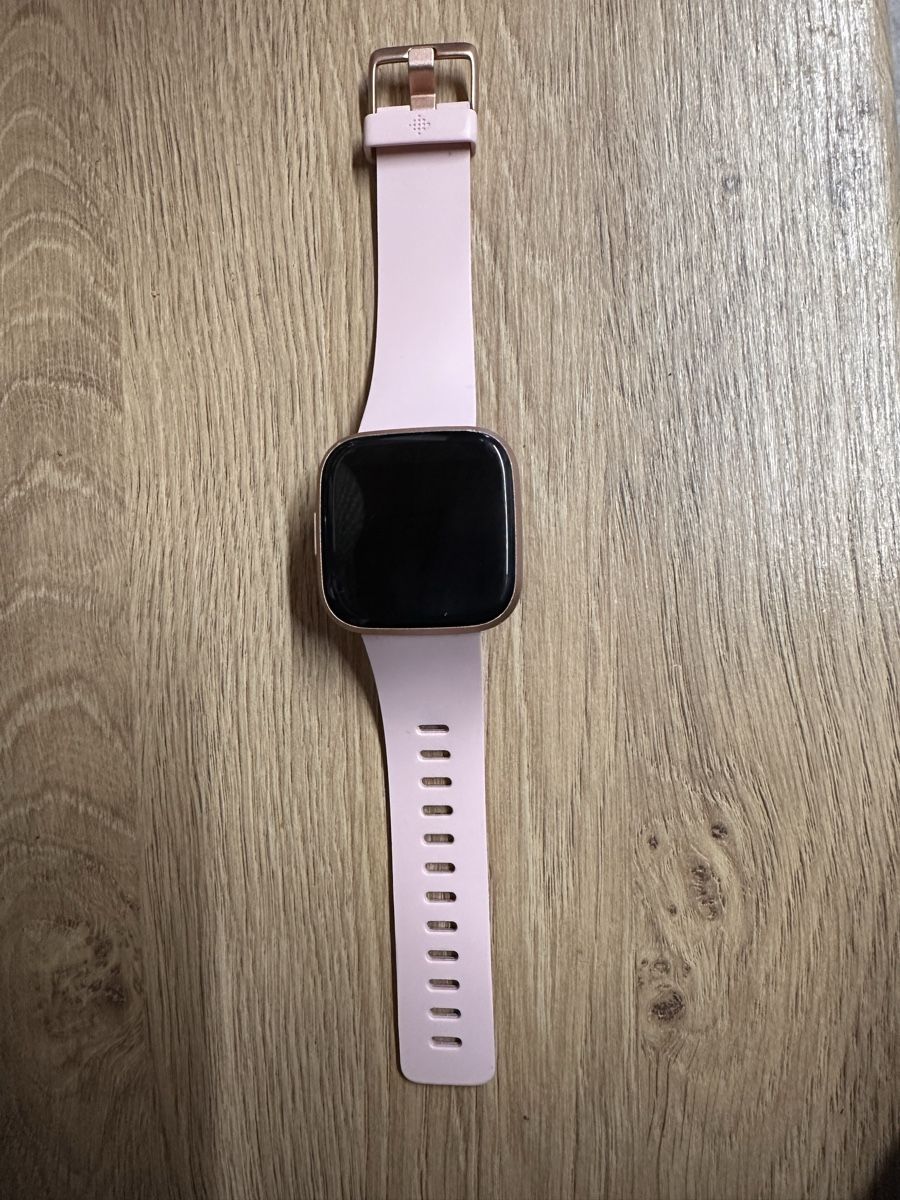 Fitbit Smartwatch: Fitbit Versa 2 – Usato da Rapperswil BE venduto da Nina.H.