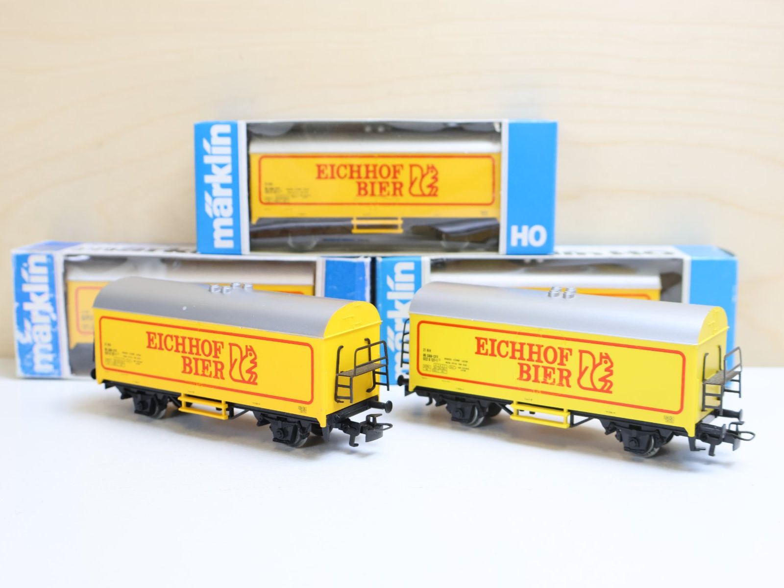 Märklin Modellini di ferrovie: Märklin 5 x SBB Wagen Eichhof Bier - H0 – Usato da Winterthur venduto da Monstera