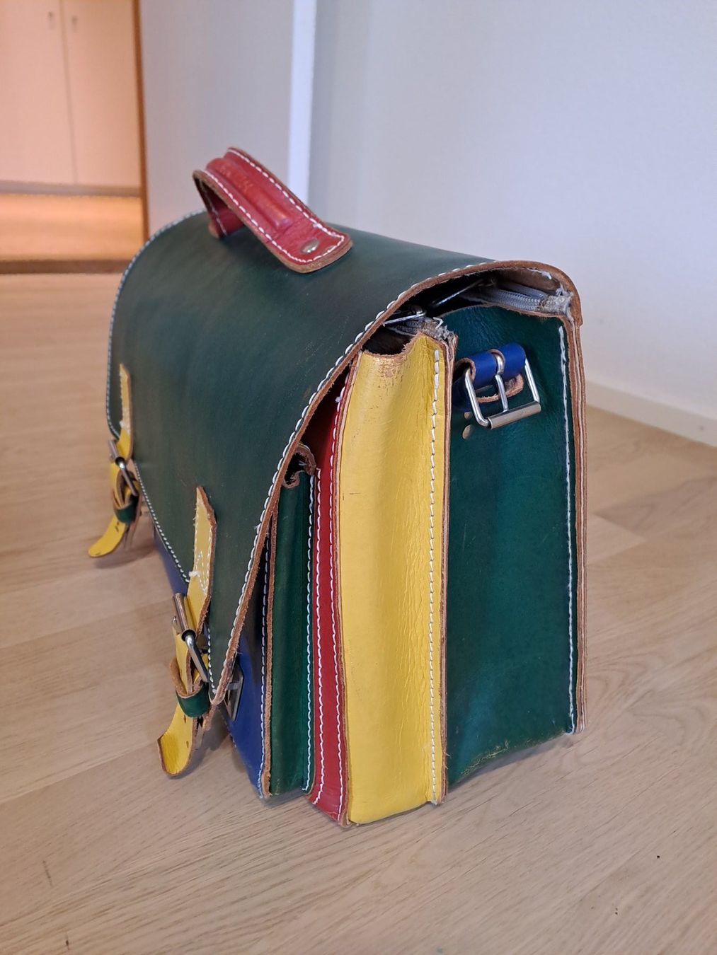 Borse: Ledertasche bunt original ruitertassen – Usato da Gossau ZH venduto da oli_sm8b 1