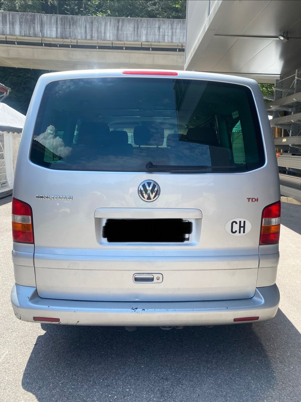 VW Automobili: VW T5 automatique - 2004 - Diesel – Usato da Biel/Bienne venduto da FDominguezM 1