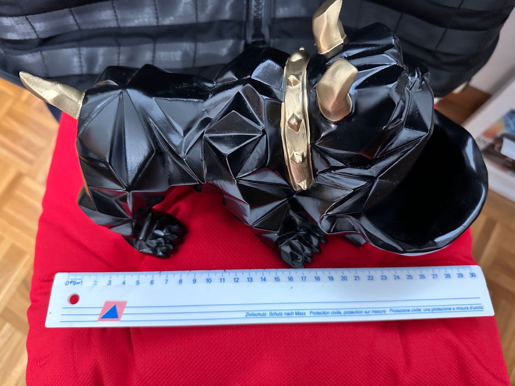 Tutte le decorazioni: Dog/Schale/Hund/ – Usato da Dittingen venduto da Lupo35 3