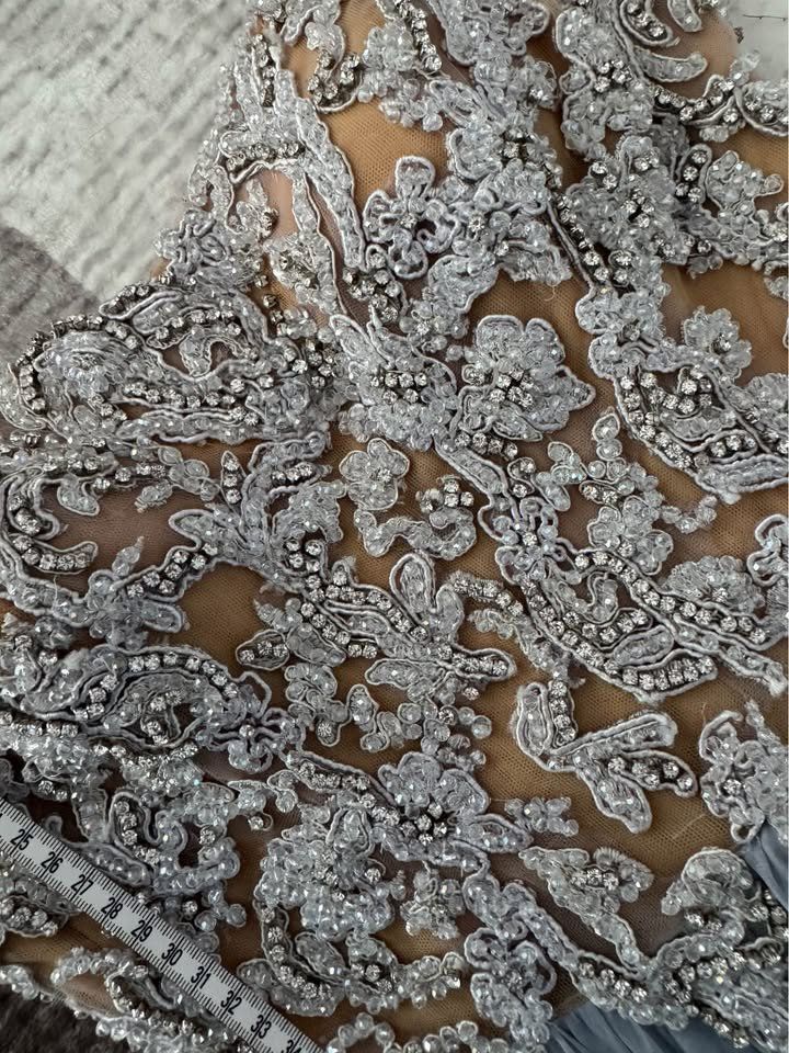 Vestiti: Kleid wie neu – Nuovo (secondo la descrizione) da Dänikon ZH venduto da tug_m9b6 3
