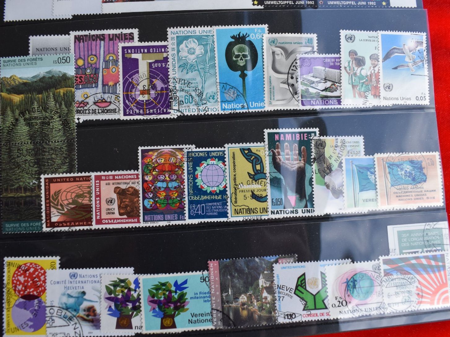 Tutti i francobolli: Kleine UNO Sammlung  B20.10G – Usato da Bettingen venduto da Gluscht-Oase 2