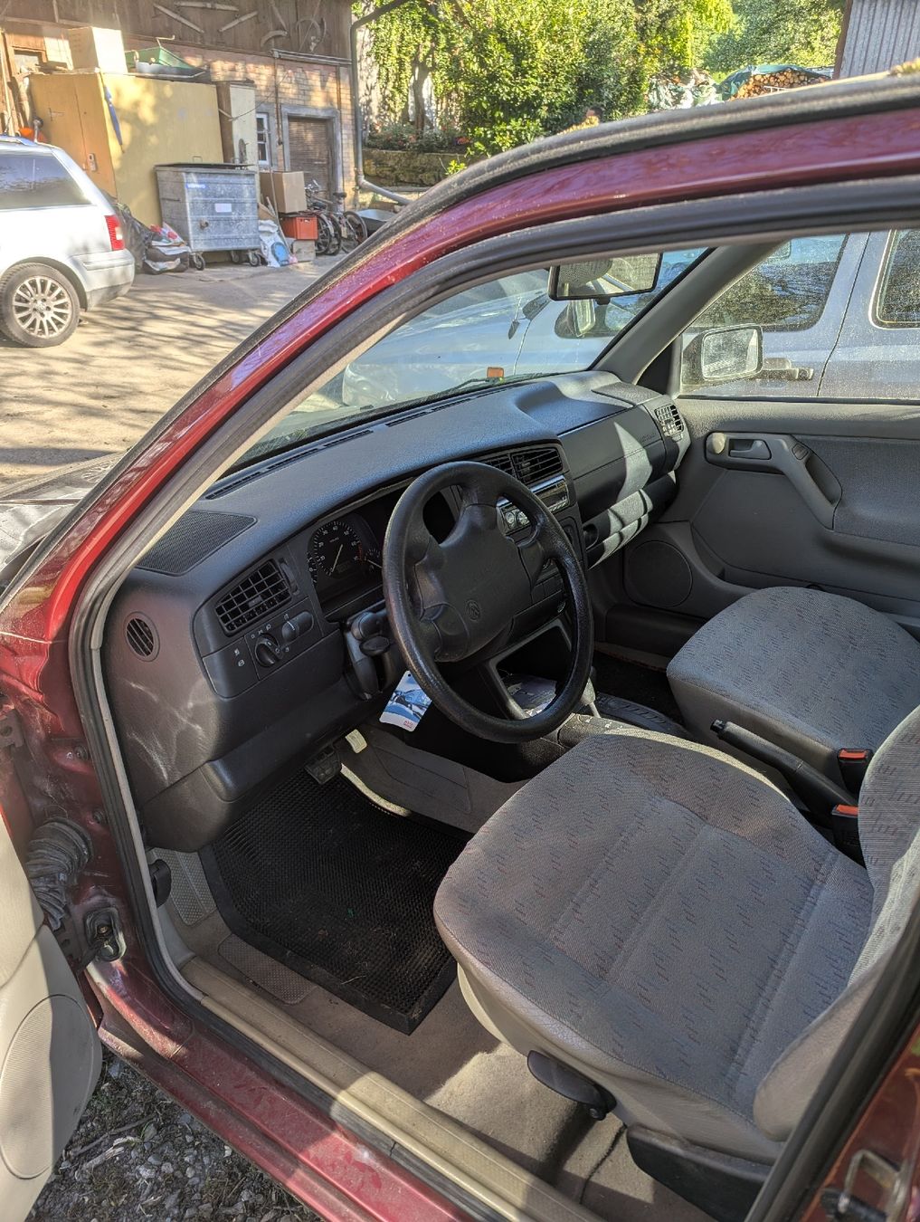 VW Autos: Golf 3 – D'occasion à Eich par Samsung043 5