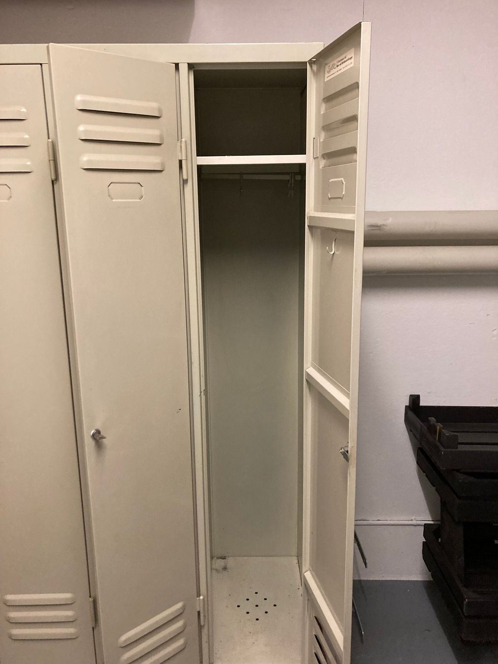 Garderobe: Garderobenschrank Sanda – Gebraucht aus Dübendorf von Fendi07 4