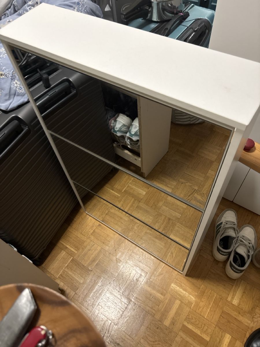 Armadi: Meuble à chaussures moderne avec miroir – Usato da GENÈVE venduto da Gaasss