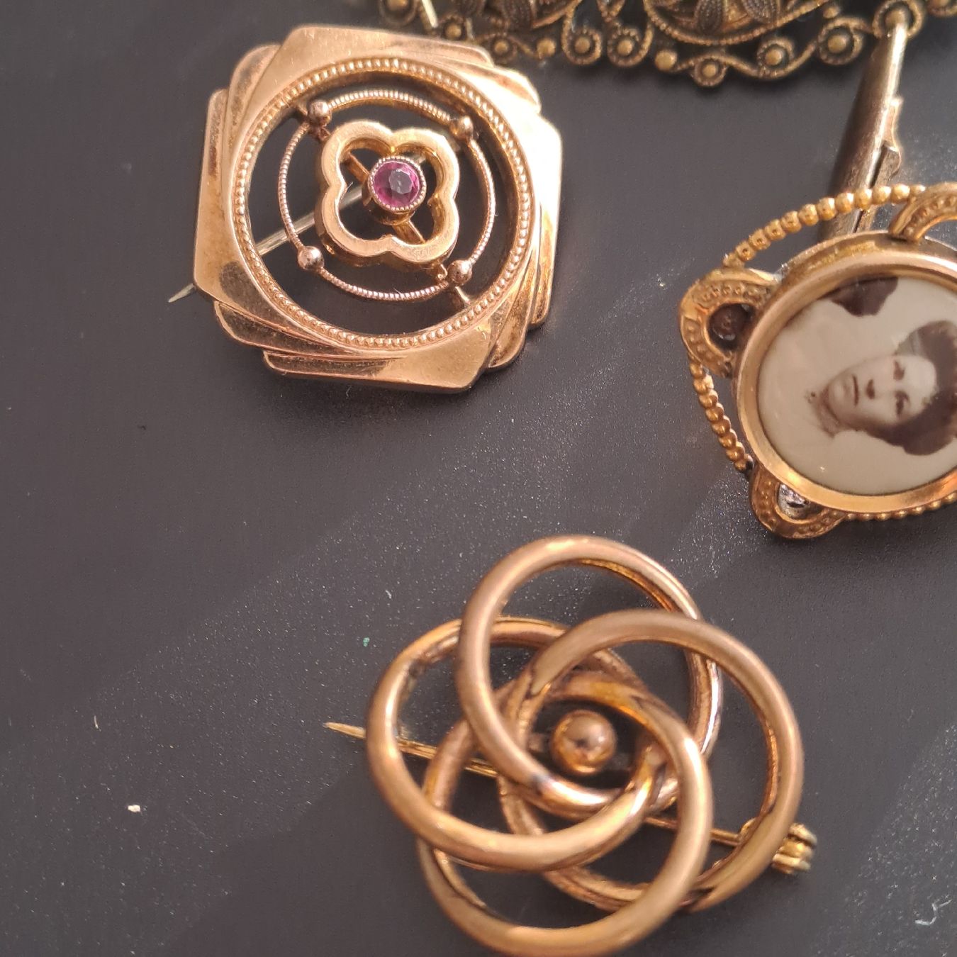 Altri gioielli: Schmuck lot  nr.3 – Usato da Neuhausen am Rheinfall venduto da Waly... 1