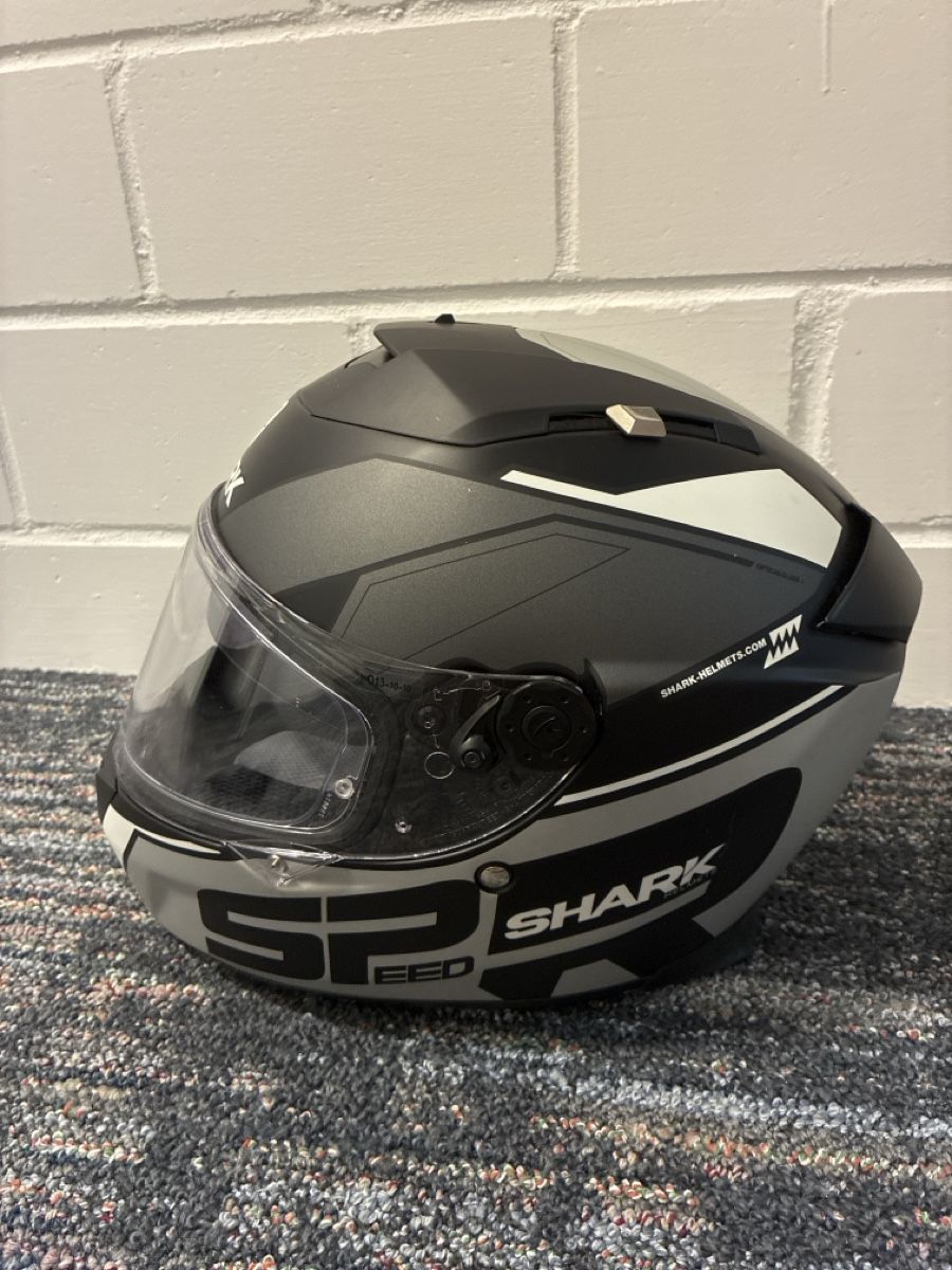 Casques & visières: Shark Speed-R SAUER – D'occasion à Roggwil BE par ChojinKay 2