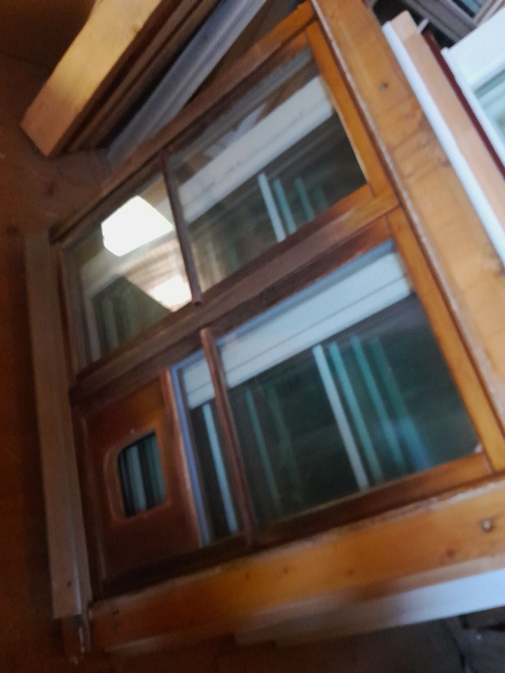 Finestre: Fenster mit katzentür – Usato da Marbach LU venduto da san_8kt5 1