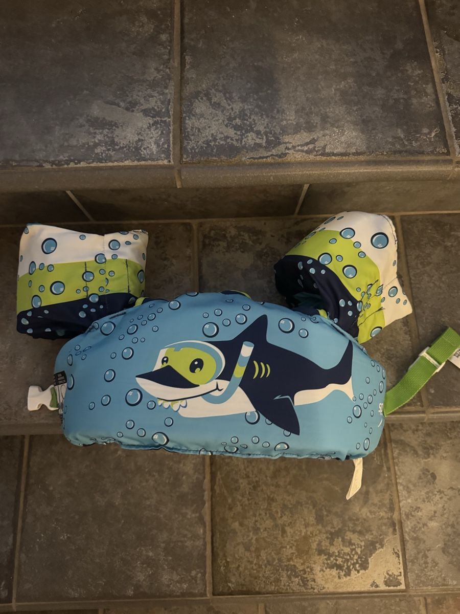 Speedo Giubbotti di salvataggio: Shark Swim Vest - Schwimmweste – Usato da Hinwil venduto da car_2qfh