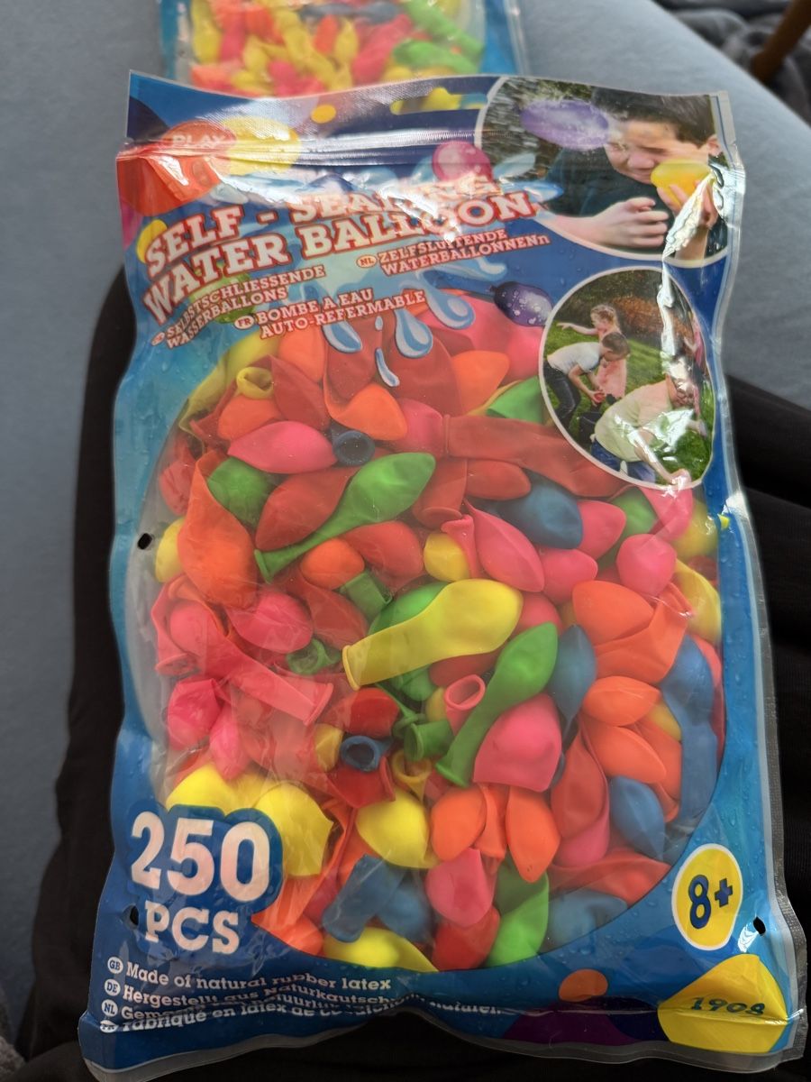 Giocattoli: Ca. 350 Stk. Selbstverschliessende Wasserballons  – Nuovo e nell'imballaggio originale da Aarau venduto da Tam6 1