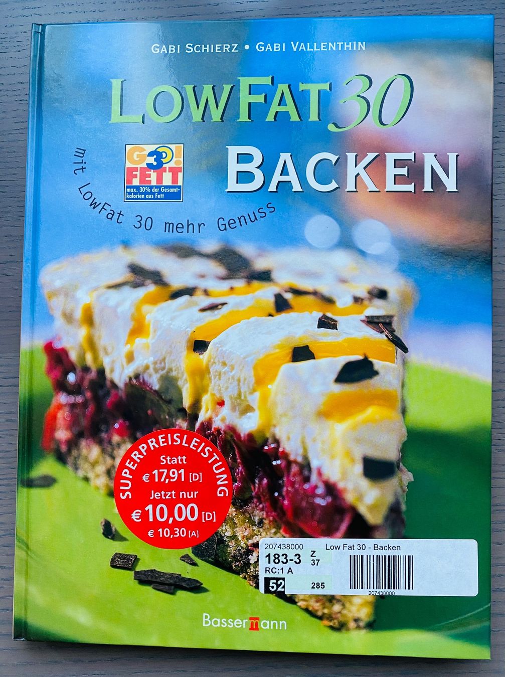 Libri: Buch "LOW FAT 30 BACKEN" – Usato da Reichenburg venduto da Noxima