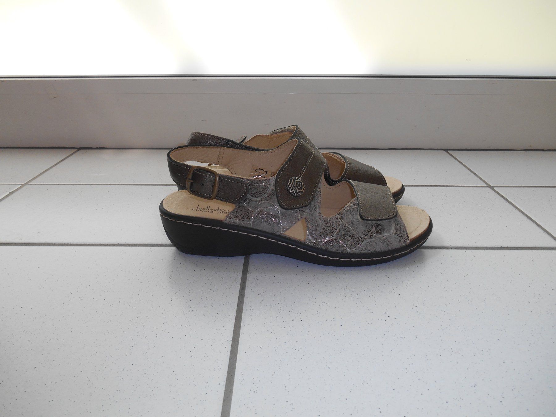 Scarpe da donna: Collection Christa Pfaff Sandale Grösse 38 – Nuovo (secondo la descrizione) da Basel venduto da chien008