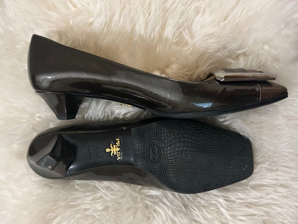Prada Scarpe da donna: Prada patent leather pumps size 37.5 with buckle – Nuovo (secondo la descrizione) da Morges venduto da aya_65lb