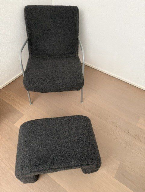 Ikea Poltrone: Schöner Sessel mit Hocker, dunkelgrau – Usato da Zürich venduto da cocointernet 2
