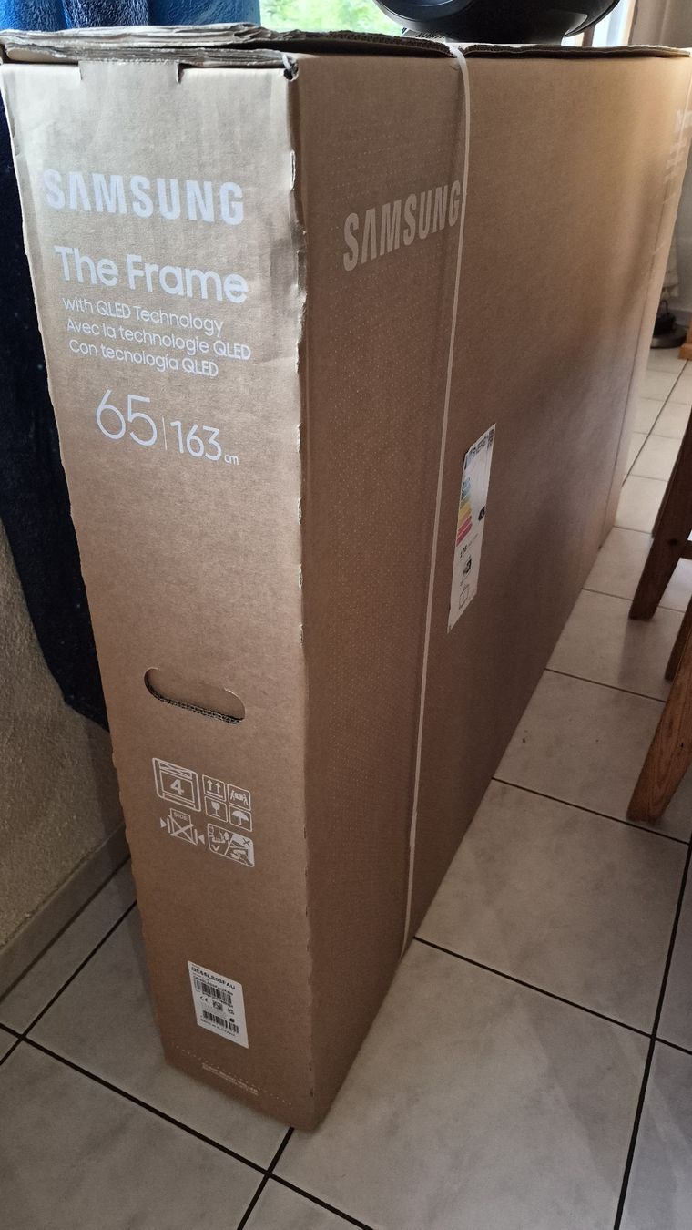 Samsung Televisori: SAMSUNG Flachbildschirm 163cm / 65 Zoll – Nuovo e nell'imballaggio originale da Wattenwil venduto da DealDan 1