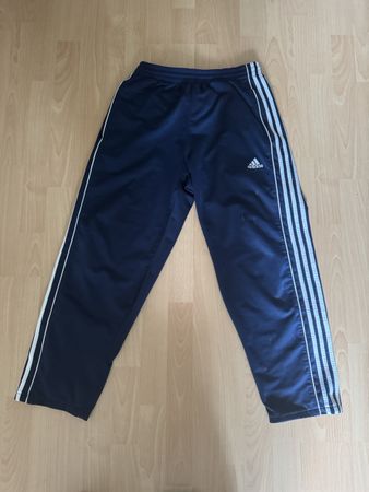 Adidas Trainingshose Gr. S Dunkelblau mit Streifen