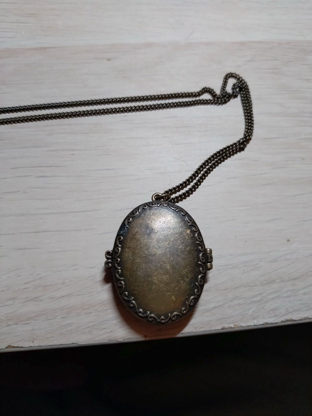 Catenine: Halskette Amulett Bronze mit Orangenem Glasstein – Usato da Baar venduto da sve_6nbd 3