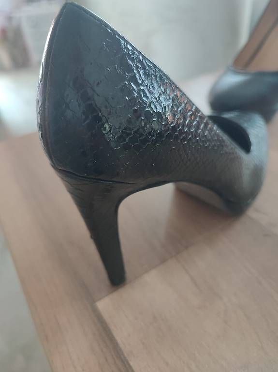 Tamaris Chaussures femmes: High Heels Grösse 37 – D'occasion à Biel-Benken BL par AngiSchaefer 1