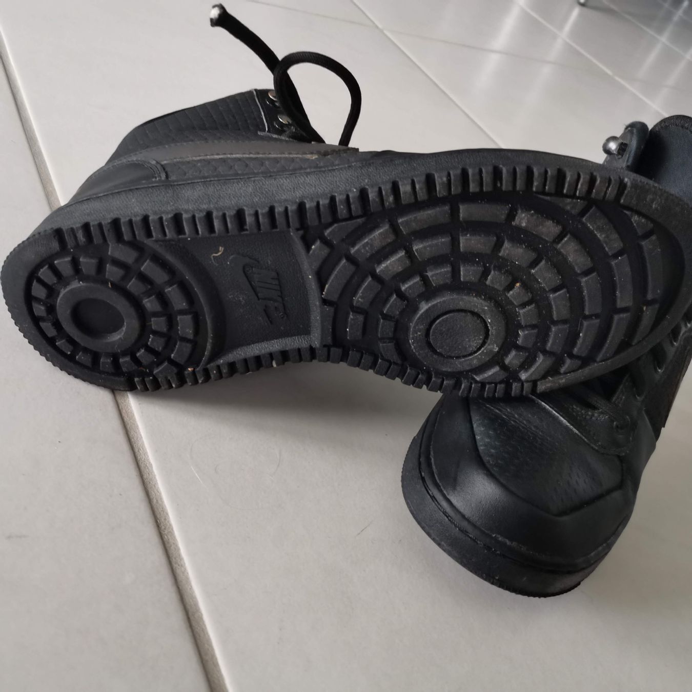 Nike Chaussures hommes: Schuhe Nike gr.40 – D'occasion à Bronschhofen par Katrusja 1