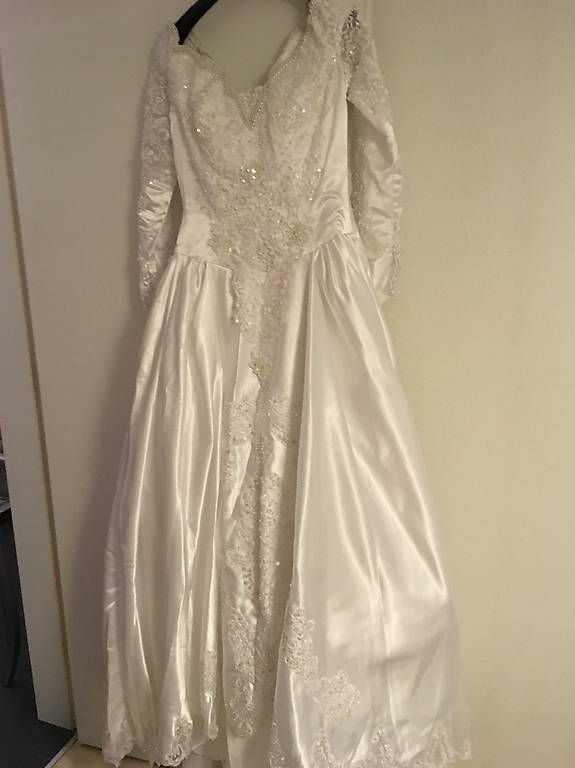 Vestiti: Hochzeitskleid – Usato da Worb venduto da Khloe72 2