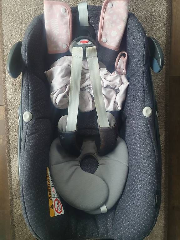 Maxi-Cosi Seggiolini per auto: Maxi-Cosi Pebble, Pearl und Isofix-Basis – Usato da Rüti ZH venduto da AM46 1