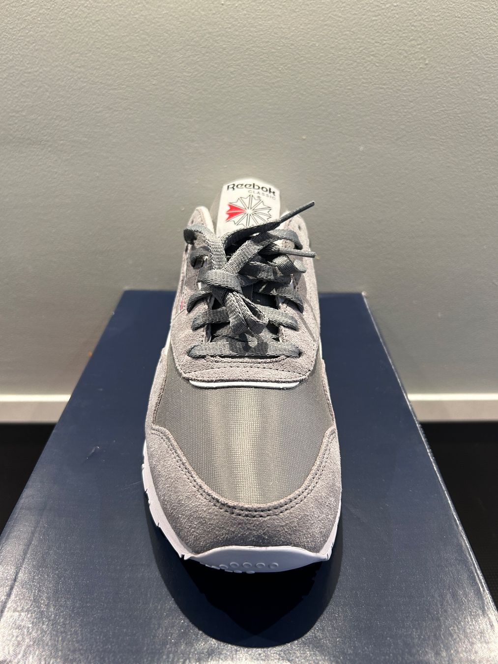 Reebok Scarpe da uomo: Reebok Schuhe NEU Gr. 44 – Nuovo e nell'imballaggio originale da Schüpfen venduto da sportlehrer 1