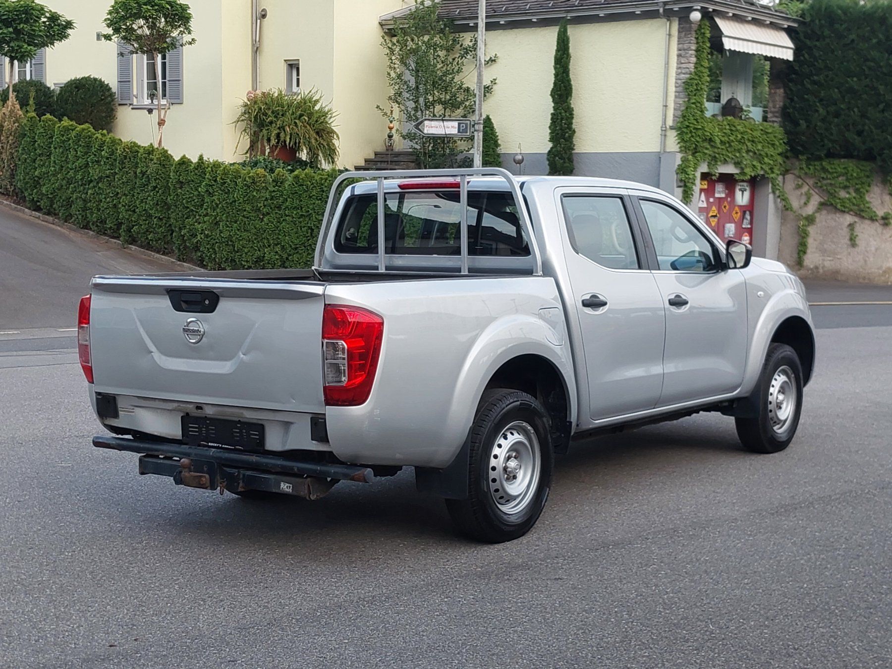Nissan Autos: Nissan Navara 2.3 dCi Double Cab – D'occasion à Spiez par Cobra_Daytona 3